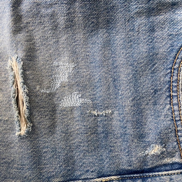 Levis Denim Skirt - Picture 5 of 6